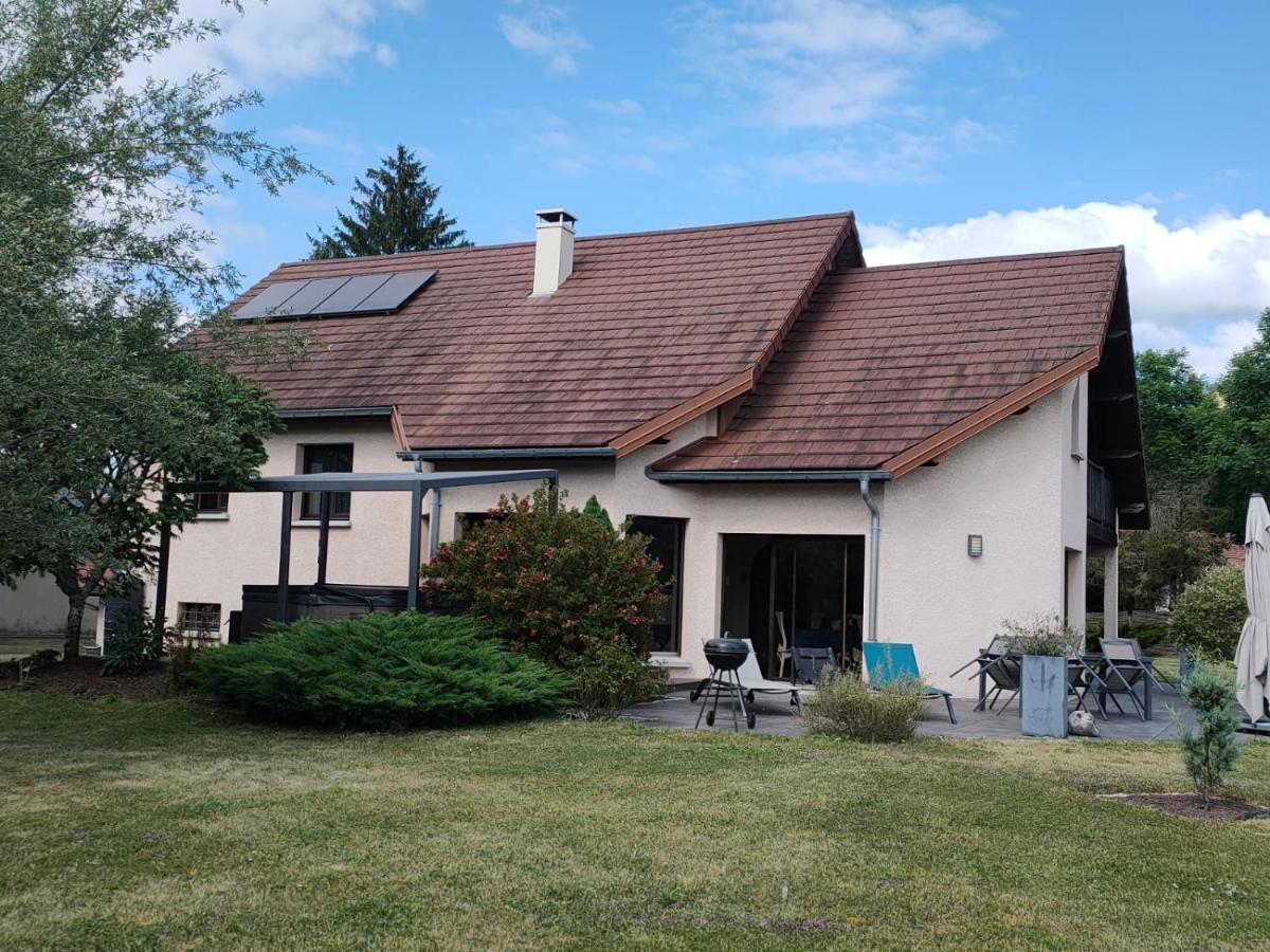 Vila La Champagnolaise Champagnole Exteriér fotografie